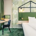 Hotel Mercure Mitte 4*