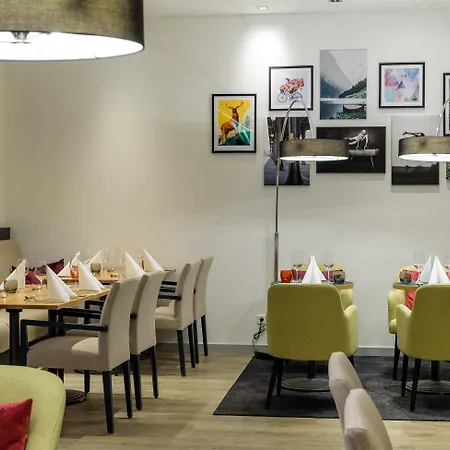 Mercure Mitte Otel 4*