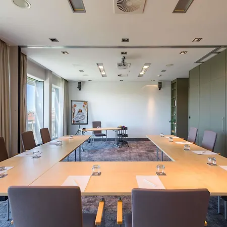 Mercure Mitte Hotel 4*