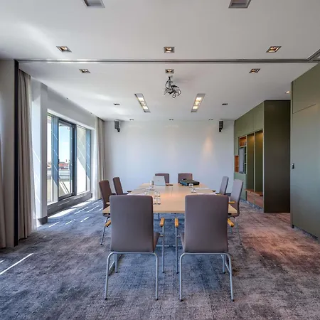Hotel Mercure Mitte 4*