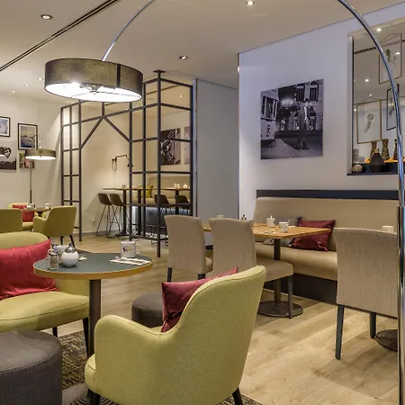 Mercure Mitte 호텔 4*